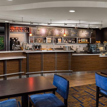 מלון Courtyard By Marriott Ontario רנצ'ו קוקמונגה מראה חיצוני תמונה