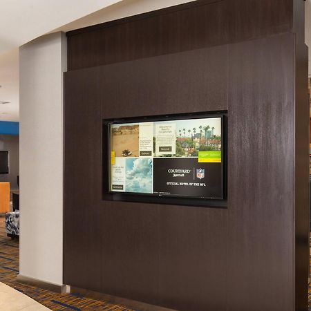 מלון Courtyard By Marriott Ontario רנצ'ו קוקמונגה מראה חיצוני תמונה